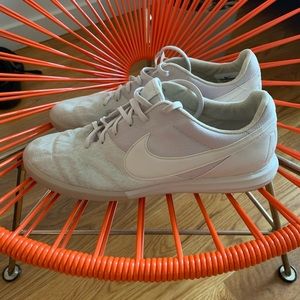 nike premier indoor soccer shoes